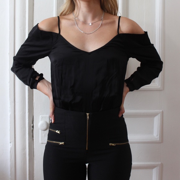 Guess by Marciano Off Shoulder Black BodySuit - Picture 4 of 5
